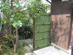 W邸造園工事（親方出村の手作業）